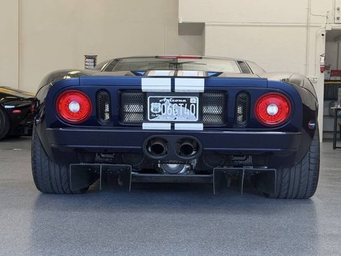 Used 2006 Ford GT RWD image 14