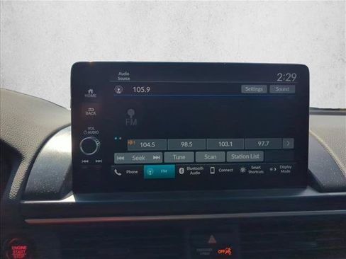 Used 2024 Honda Pilot EX-L image 11
