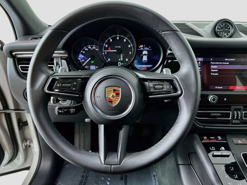 Certified 2026 Porsche Macan AWD/4WD image 12