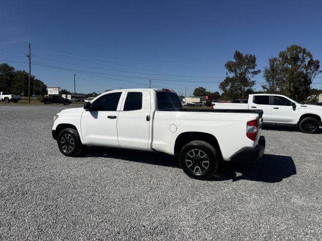 Used 2018 Toyota Tundra SR RWD image 2