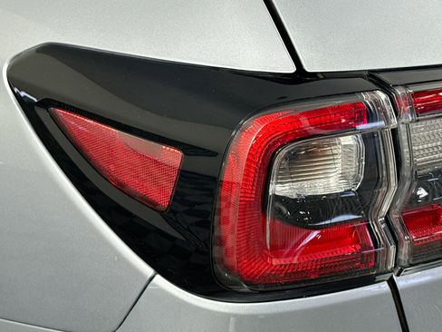 Used 2022 Subaru Outback Limited AWD/4WD image 35
