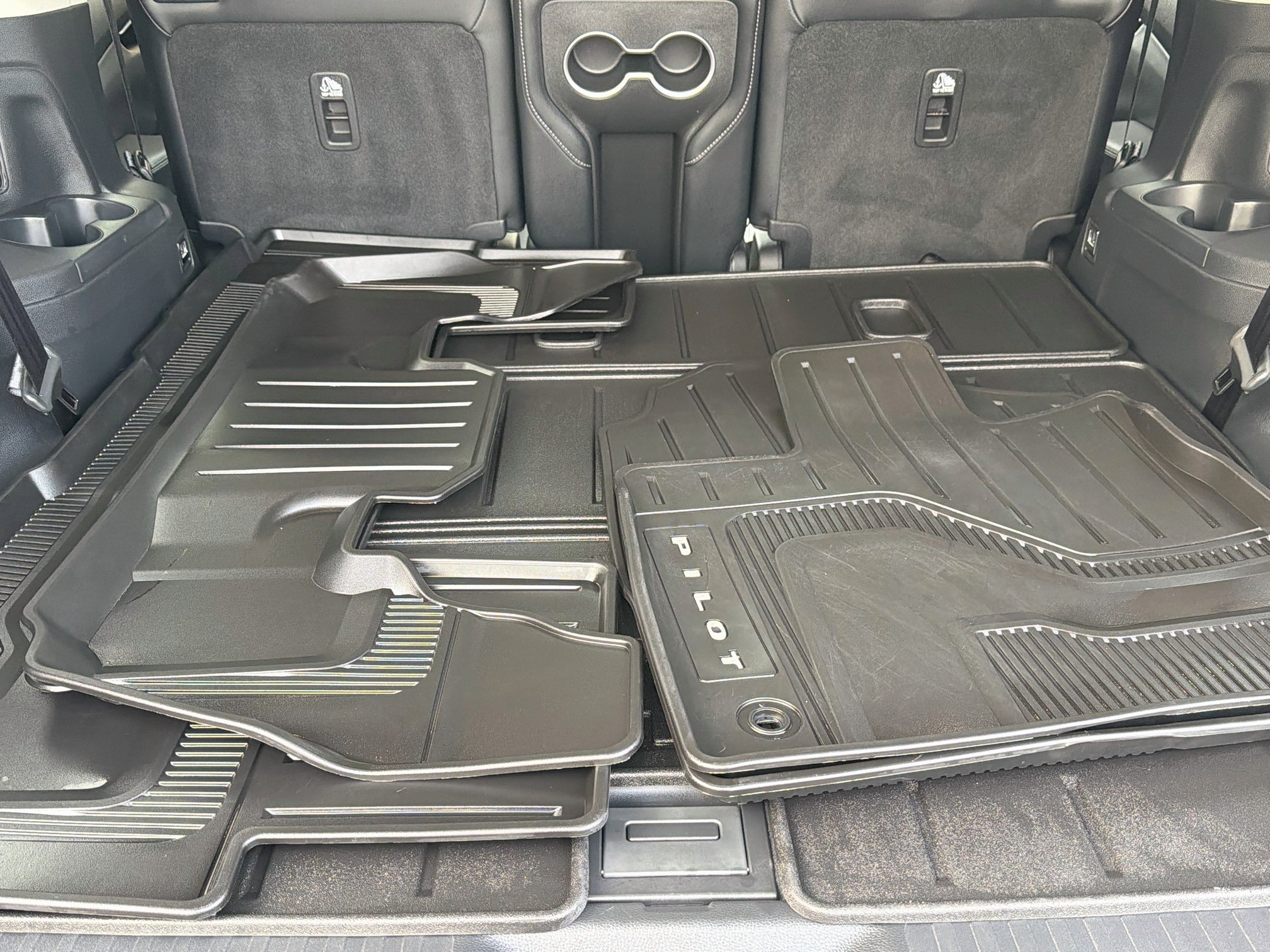 Used 2025 Honda Pilot Touring image 29