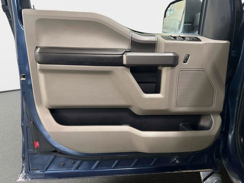 Used 2018 Ford F150 XLT w/ Equipment Group 302A Luxury image 18