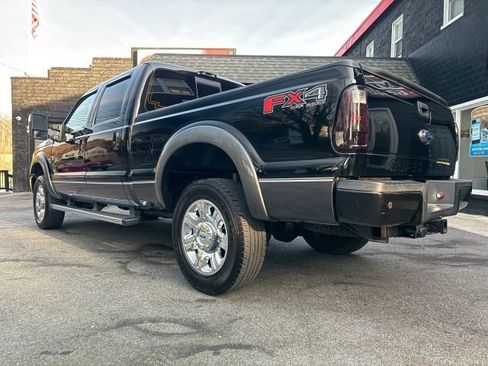 Used 2016 Ford F250 Lariat w/ Chrome Package image 3