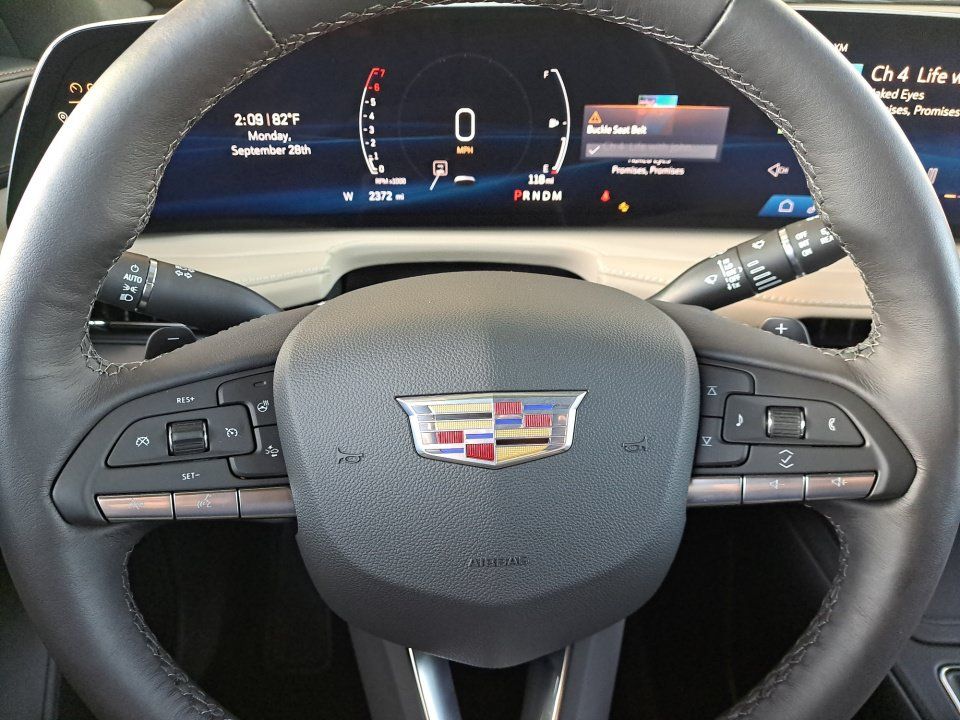 Certified 2024 Cadillac XT4 Luxury w/ Cold Weather Package FWD image 25