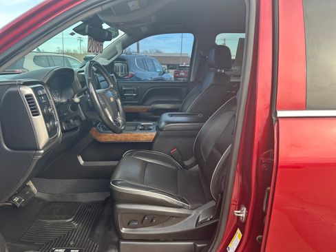 Used 2018 Chevrolet Silverado 1500 High Country image 11