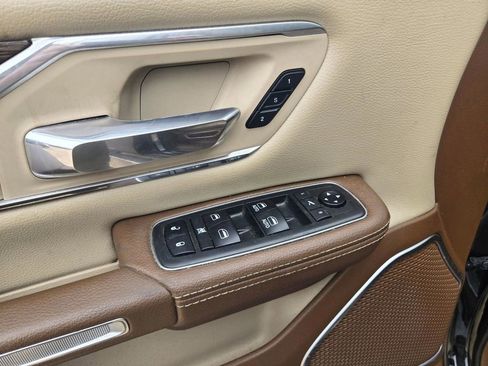 Used 2019 RAM 1500 Laramie image 26