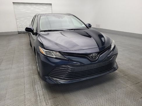 Used 2020 Toyota Camry LE image 14