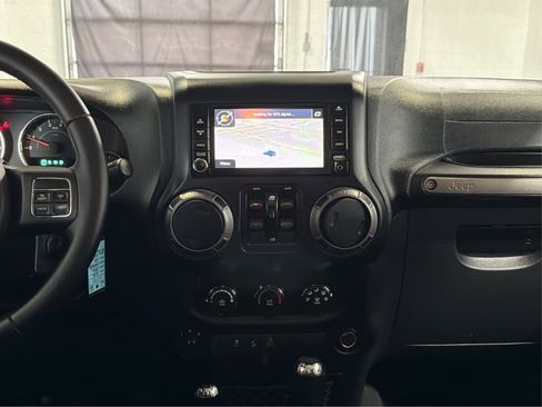 Used 2016 Jeep Wrangler Unlimited Sport w/ Quick Order Package 24S AWD/4WD image 26
