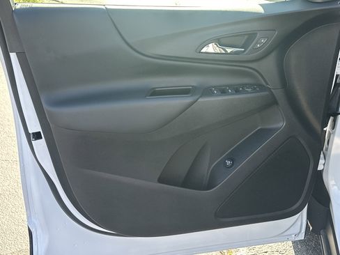 Certified 2023 Chevrolet Equinox LT image 11