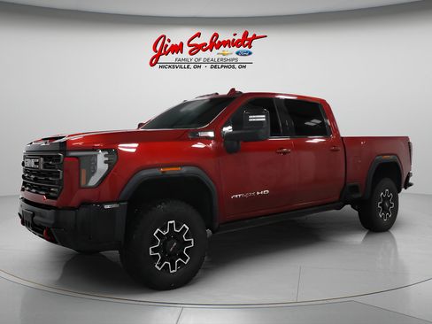 Used 2025 GMC Sierra 2500 AT4X AWD/4WD image 2
