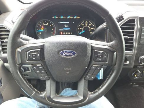 Used 2015 Ford F150 XLT w/ Equipment Group 301A Mid image 32