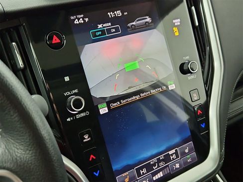 Used 2020 Subaru Outback Limited image 31