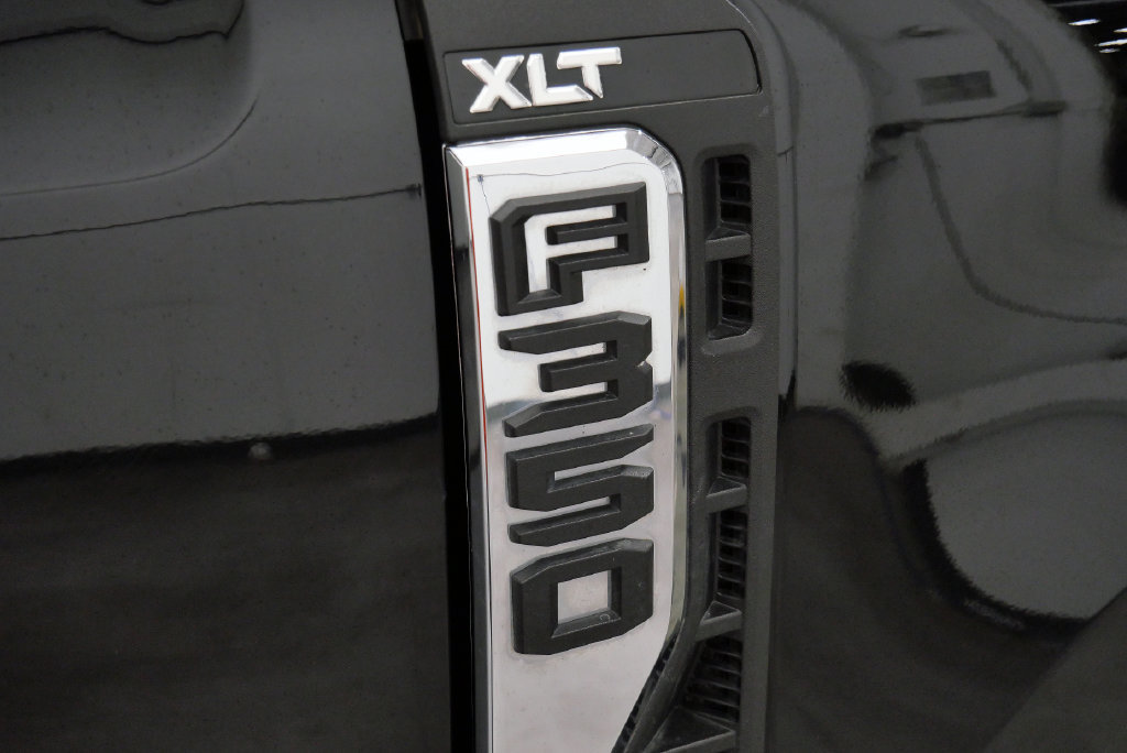 Used 2023 Ford F350 XLT w/ Snow Plow Prep Package AWD/4WD image 10