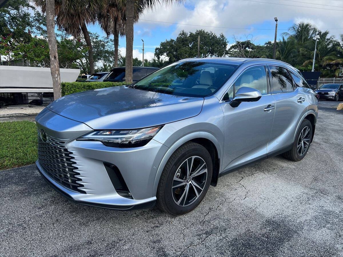 Used 2024 Lexus RX 350 Premium Plus w/ Convenience Package AWD/4WD image 2