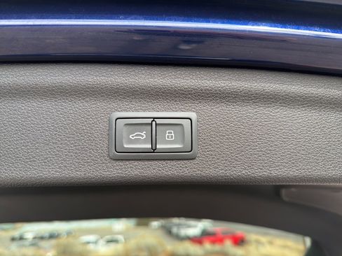 Used 2021 Audi Q3 2.0T Premium Plus w/ Premium Plus Package image 19