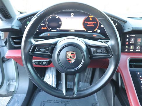 Used 2023 Porsche Taycan image 28