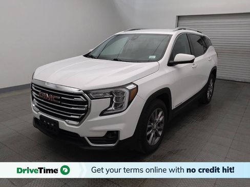 Used 2024 GMC Terrain SLT FWD image 1