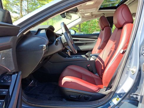 Used 2023 MAZDA MAZDA3 s FWD image 17
