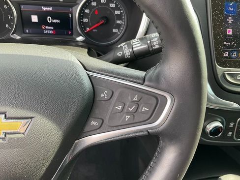 Used 2022 Chevrolet Equinox LT image 13