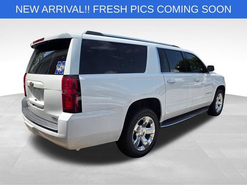 Used 2019 Chevrolet Suburban Premier AWD/4WD image 5