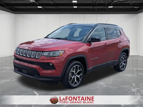 Used 2025 Jeep Compass Limited AWD/4WD image 1