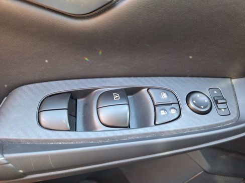 Certified 2025 Nissan Sentra SV w/ All-Weather Package image 20