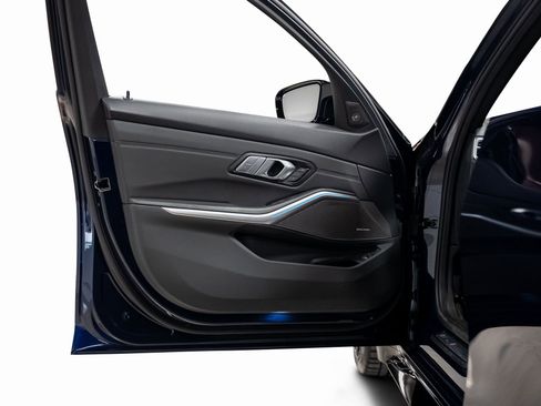 Used 2025 BMW M3 Competition w/ Executive Package image 56