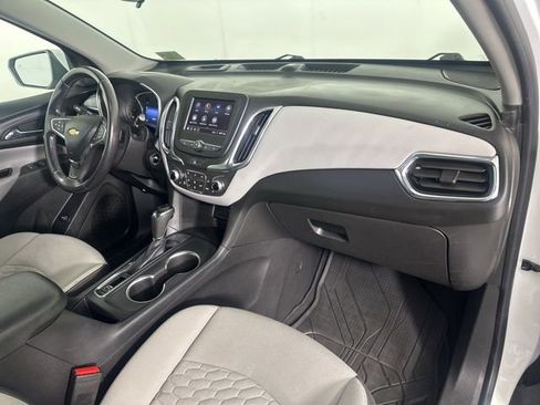 Used 2021 Chevrolet Equinox LT image 13