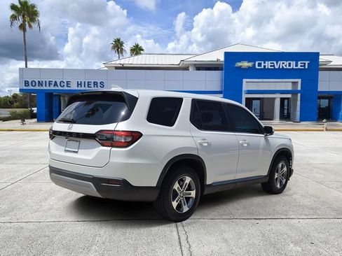 Used 2024 Honda Pilot EX-L image 4