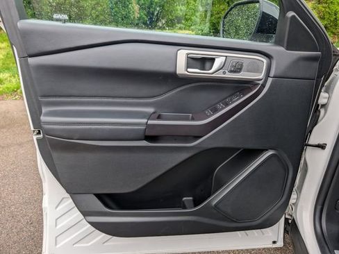 Used 2020 Ford Explorer Limited RWD image 37