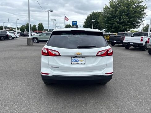 Used 2020 Chevrolet Equinox LS w/ LPO, Cargo Package AWD/4WD image 4