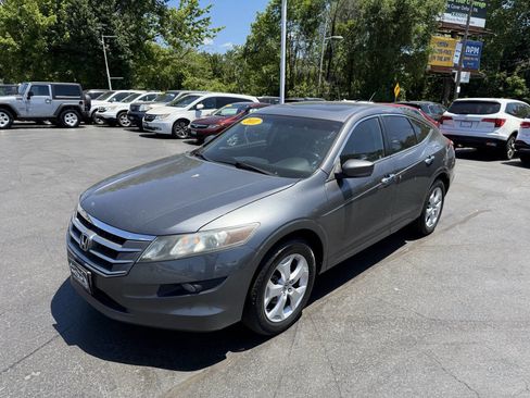 Used 2011 Honda Crosstour EX-L image 2