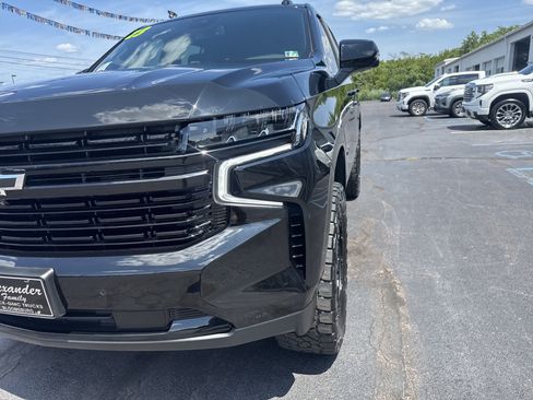 Used 2023 Chevrolet Tahoe RST w/ Luxury Package AWD/4WD image 10