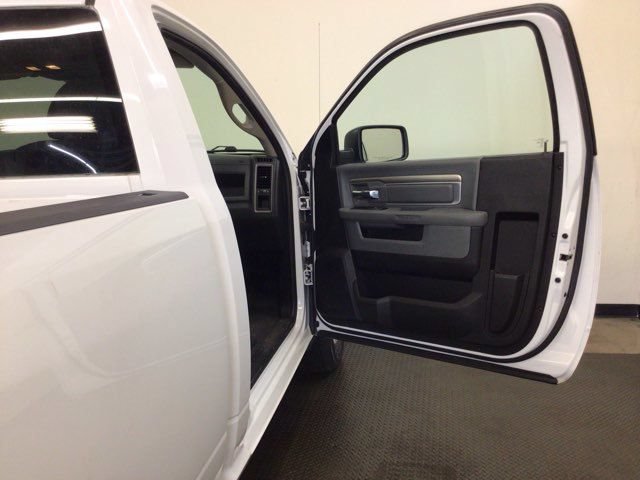 Used 2018 RAM 1500 Express RWD image 7