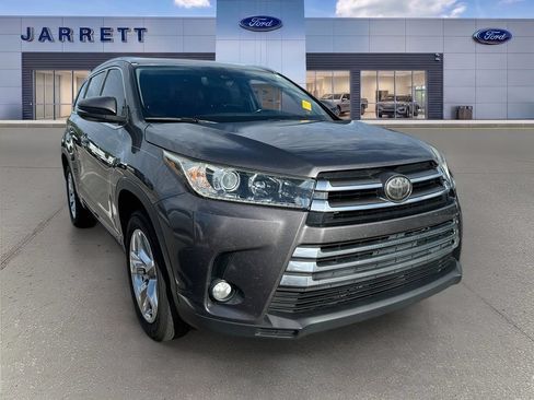 Used 2018 Toyota Highlander Limited FWD image 1