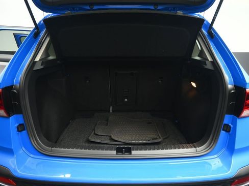 Used 2022 Volkswagen Taos SE image 59