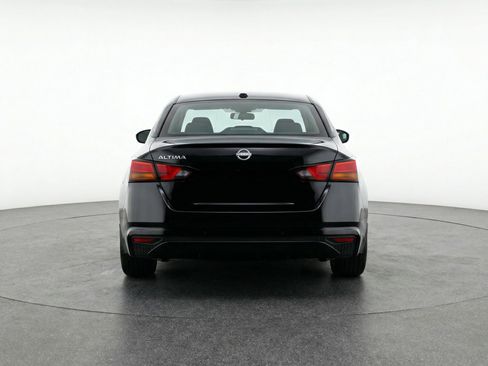 Used 2025 Nissan Altima 2.5 SV image 7