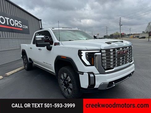 Used 2024 GMC Sierra 2500 Denali w/ Denali Reserve Package image 2