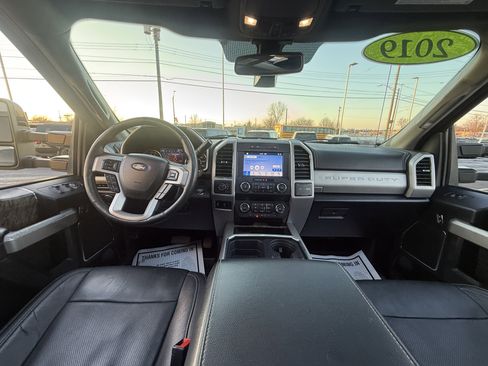 Used 2019 Ford F350 Lariat w/ Lariat Ultimate Package image 19