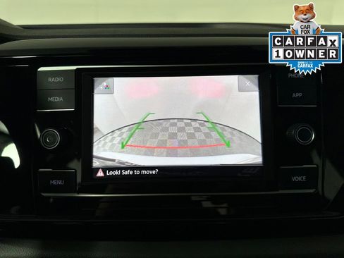 Used 2022 Volkswagen Taos S image 21