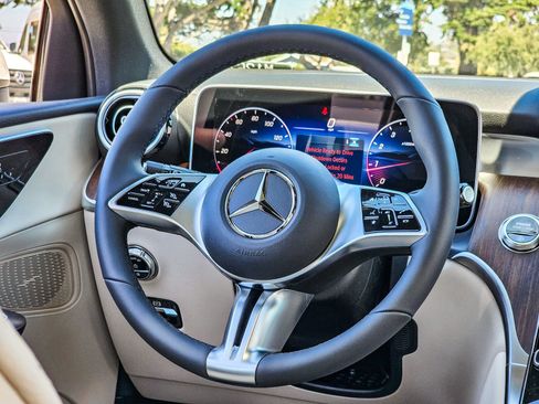 New 2026 Mercedes-Benz GLC 300 4MATIC image 15
