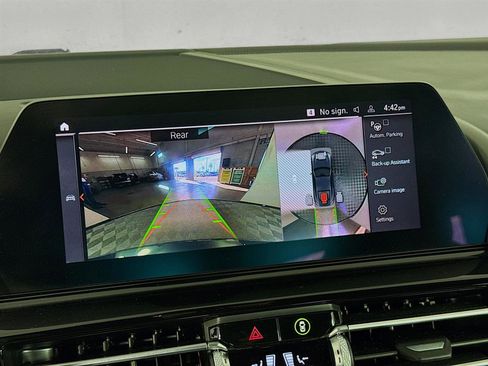 Used 2021 BMW 840i xDrive Coupe w/ Driving Assistance Package image 17