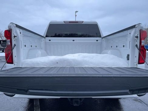 Used 2020 Chevrolet Silverado 1500 Custom w/ Custom Value Package image 24