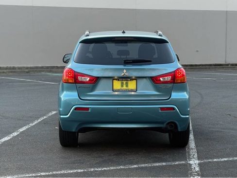 Used 2011 Mitsubishi Outlander Sport SE image 4