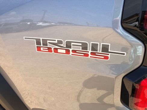 New 2025 Chevrolet Colorado Trail Boss w/ Midnight Edition image 42