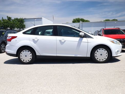 Used 2012 Ford Focus SE FWD image 5