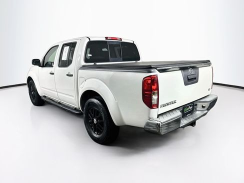Used 2019 Nissan Frontier SV RWD image 5