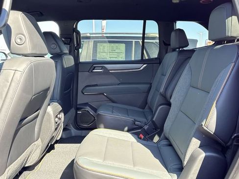 New 2026 GMC Acadia AT4 AWD/4WD image 9