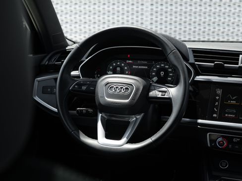 Used 2025 Audi Q3 2.0T Premium AWD/4WD image 9